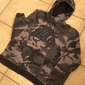 Sweatw/hoodcamo,spot@left elbow priced accordingly